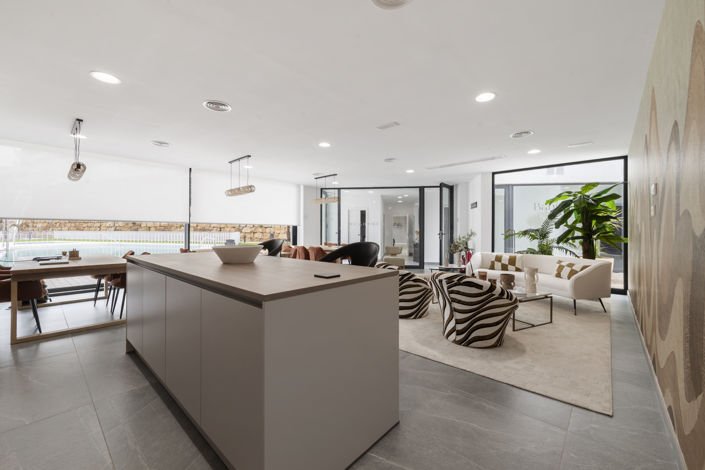 Image No.30-3 Bed Property for sale