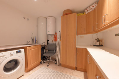 b98le8d7m9k3degpefzhs0lif8u4xzvzhwxtmggyekxx9