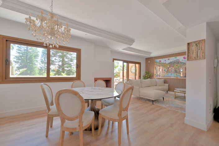 Image No.2-Maison de ville de 5 chambres à vendre à Mijas Costa