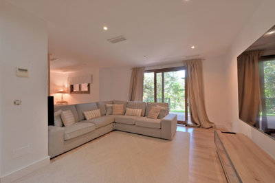 b98le8d7m9k3degpefzhs0lif8u4xzvzhwxtmggyekxx9