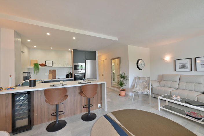 Image No.12-2 Bed Apartment for sale