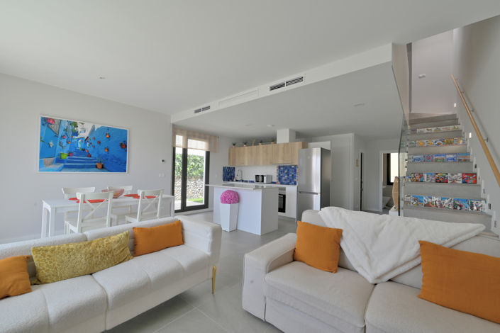 Image No.20-4 Bed House for sale
