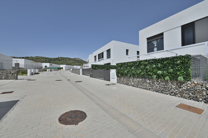Image No.23-4 Bed House for sale