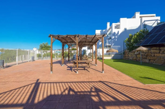 Image No.17-2 Bed Apartment for sale