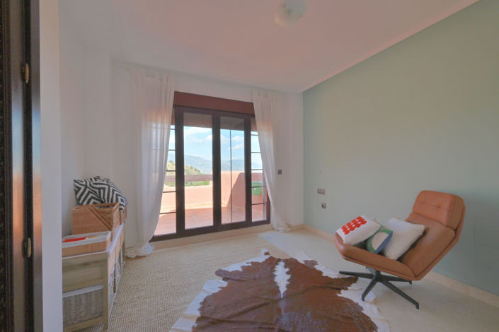 Image No.4-2 Bed Penthouse for sale