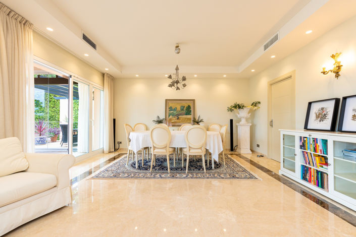 Image No.3-5 Bed Villa for sale