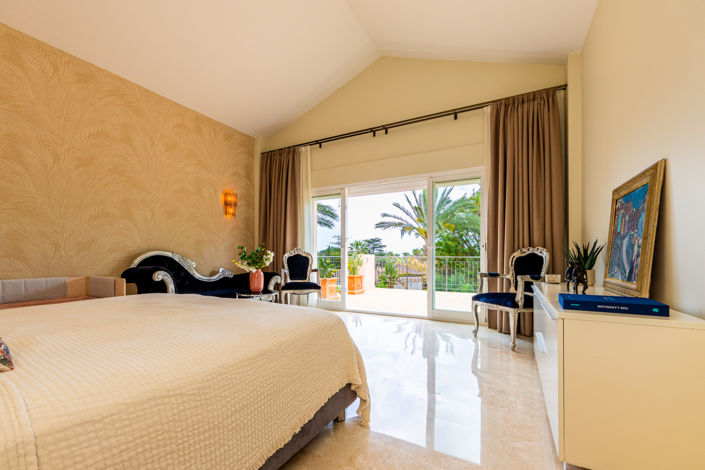 Image No.5-5 Bed Villa for sale
