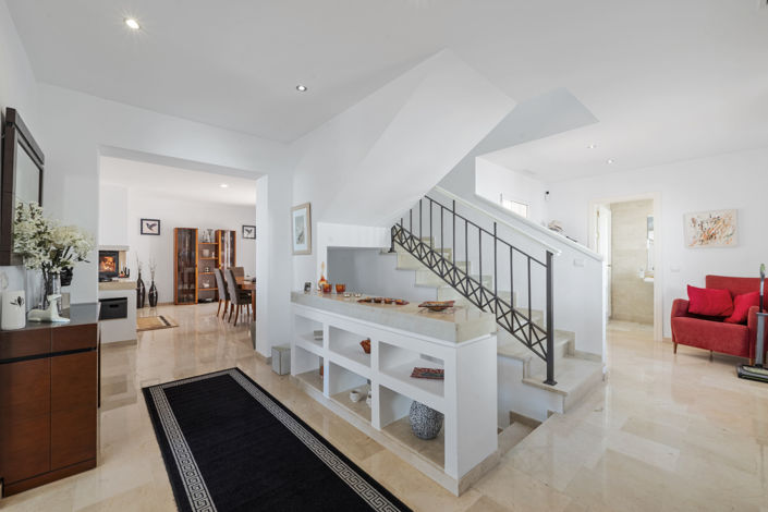 Image No.17-5 Bed Villa for sale