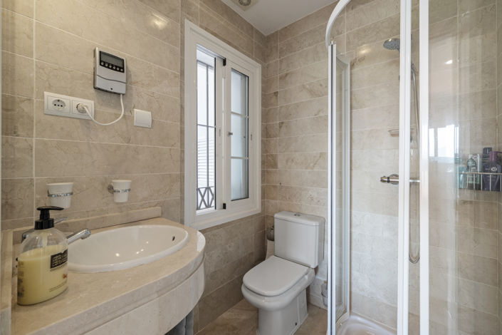 Image No.43-5 Bed Villa for sale