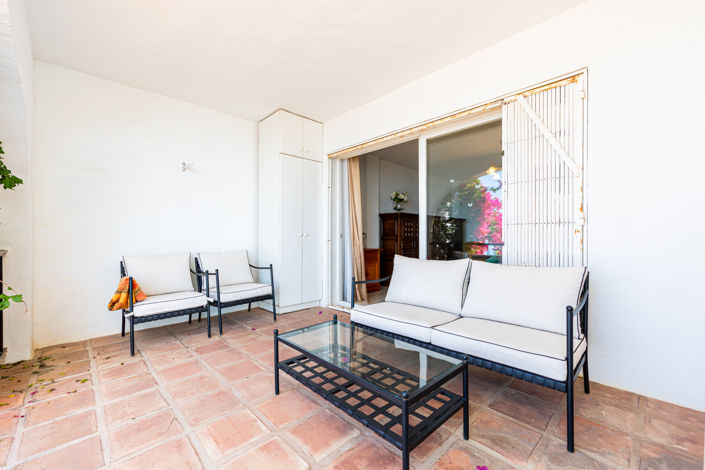 Image No.16-2 Bed Property for sale