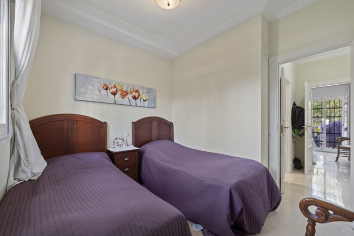Image No.18-4 Bed Townhouse for sale