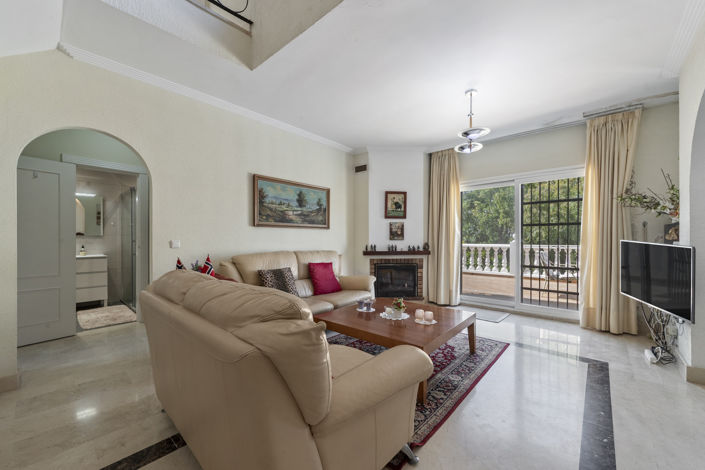 Image No.20-4 Bed Townhouse for sale