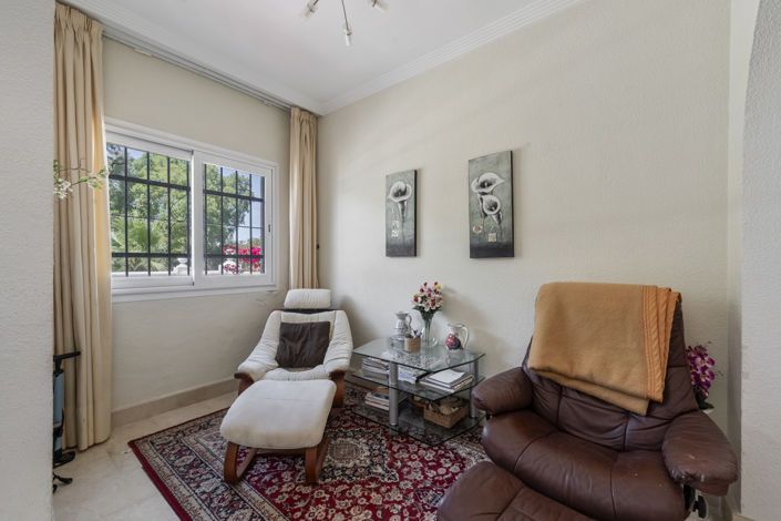 Image No.22-4 Bed Townhouse for sale