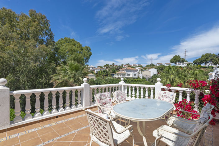 Image No.4-4 Bed Townhouse for sale