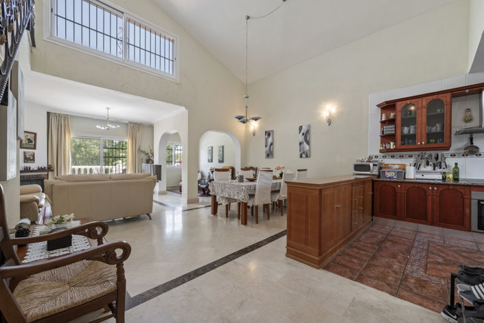 Image No.5-4 Bed Townhouse for sale