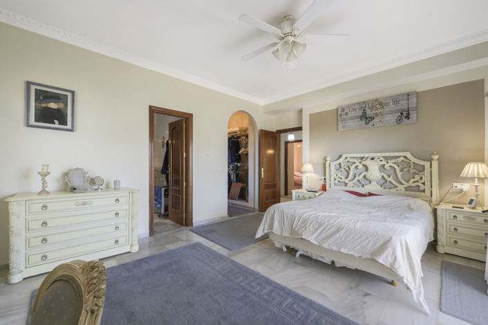 Image No.8-4 Bed Villa for sale