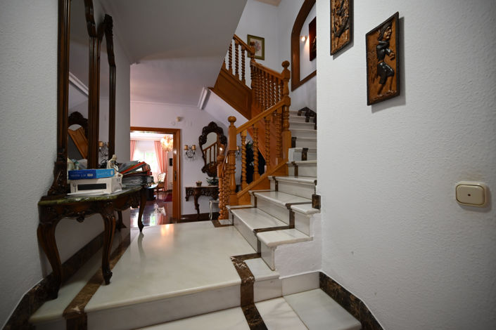 Image No.11-5 Bed House for sale