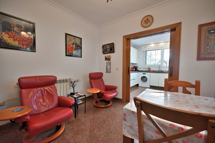 Image No.19-5 Bed House for sale