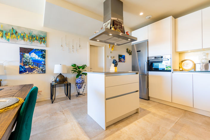 Image No.23-3 Bed Apartment for sale