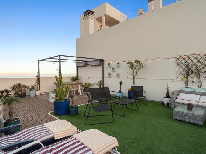 Image No.18-2 Bed Apartment for sale