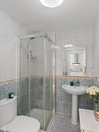 Image No.21-2 Bed Apartment for sale