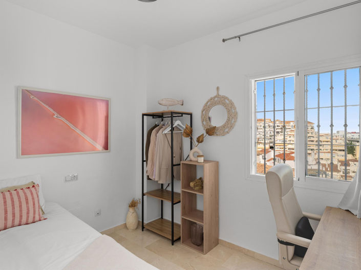 Image No.24-2 Bed Apartment for sale
