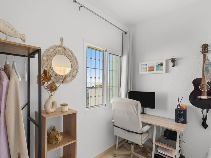 Image No.26-2 Bed Apartment for sale