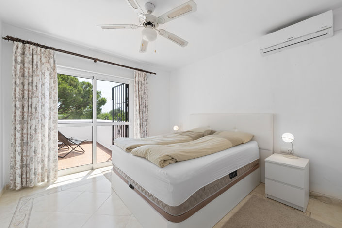Image No.4-3 Bed Villa for sale