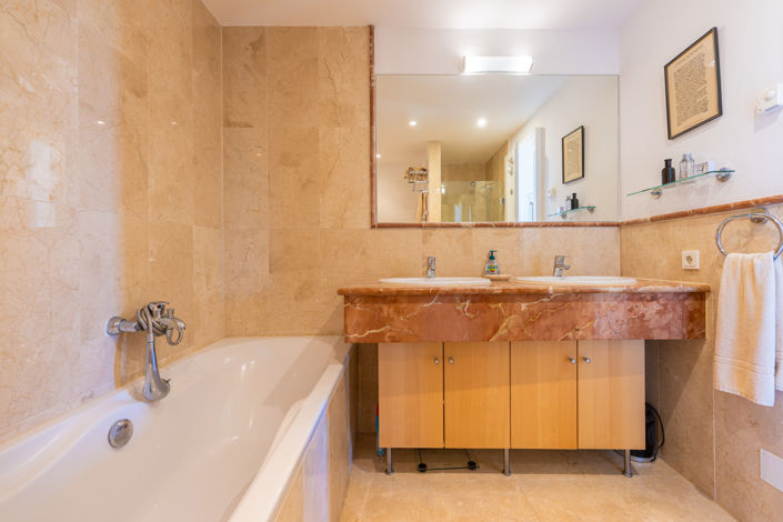 Image No.6-2 Bed Apartment for sale