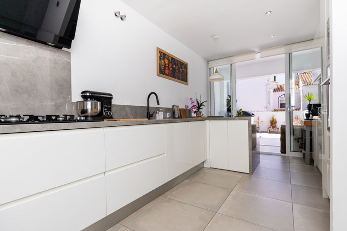 Image No.23-4 Bed Townhouse for sale