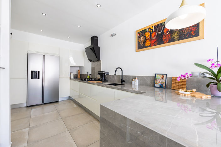 Image No.4-4 Bed Townhouse for sale