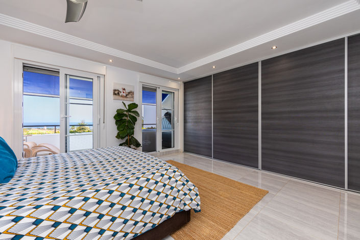 Image No.5-4 Bed Townhouse for sale