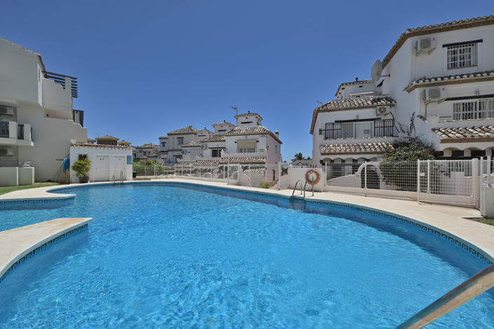 Image No.6-2 Bed Townhouse for sale