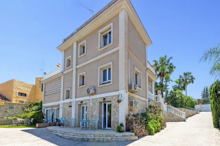 Image No.2-Villa de 8 chambres à vendre à Mijas
