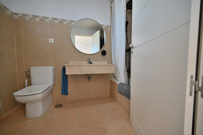 Image No.4-3 Bed Townhouse for sale