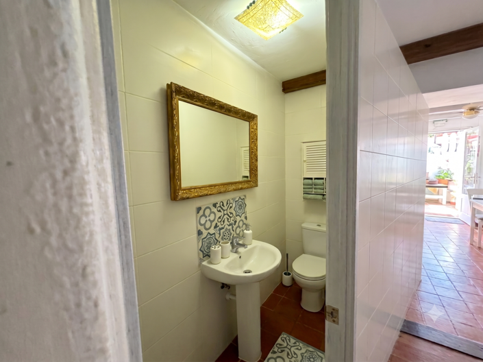 Image No.2-1 Bed Property for sale