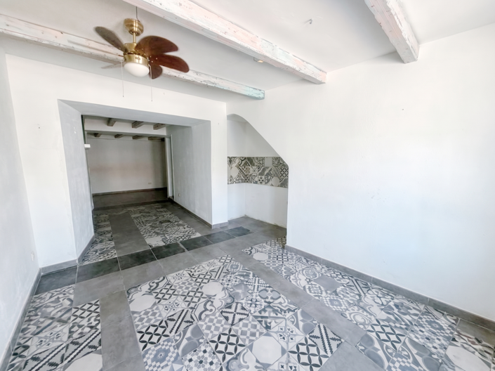 Image No.3-1 Bed Property for sale