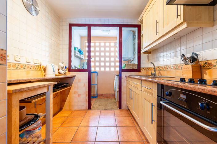 Image No.20-2 Bed Apartment for sale
