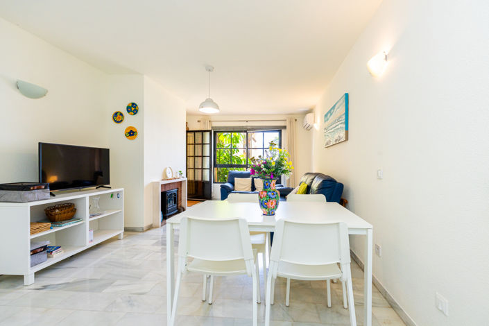 Image No.17-2 Bed Property for sale
