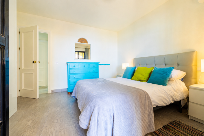 Image No.5-2 Bed Property for sale