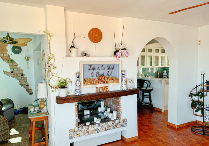 Image No.17-4 Bed House for sale