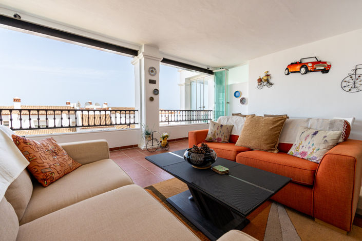 Image No.12-2 Bed Property for sale