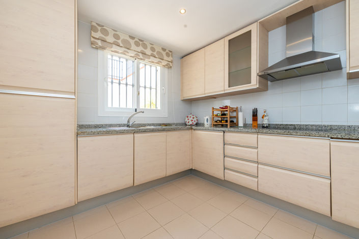 Image No.22-2 Bed Property for sale
