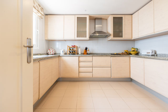 Image No.3-2 Bed Property for sale