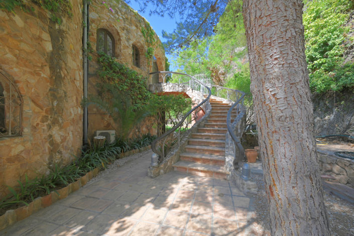 Image No.14-6 Bed Villa for sale