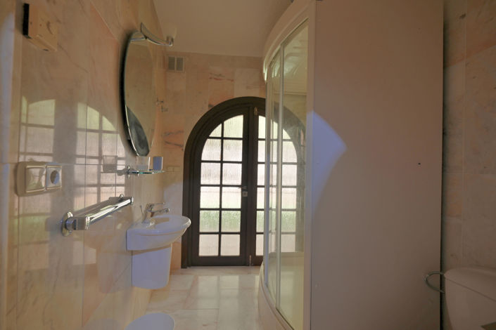 Image No.21-6 Bed Villa for sale