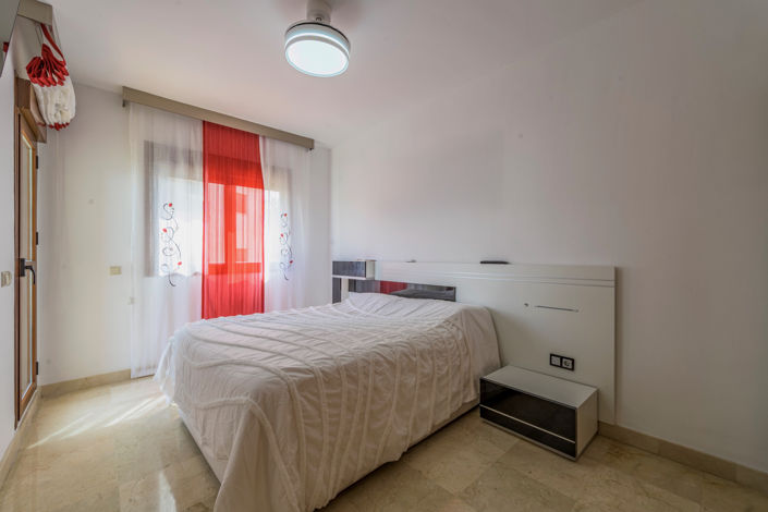 Image No.6-3 Bed Apartment for sale