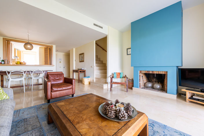 Image No.25-3 Bed Townhouse for sale