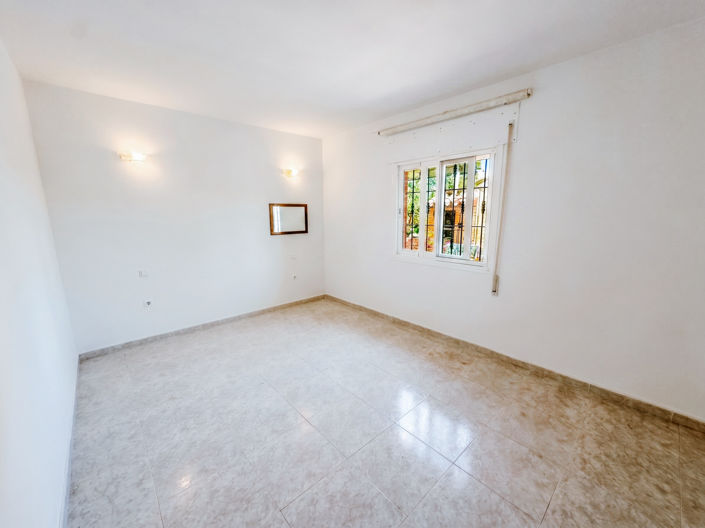 Image No.16-4 Bed Villa for sale