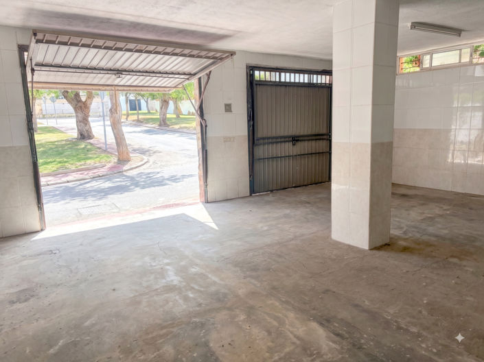 Image No.24-4 Bed Villa for sale
